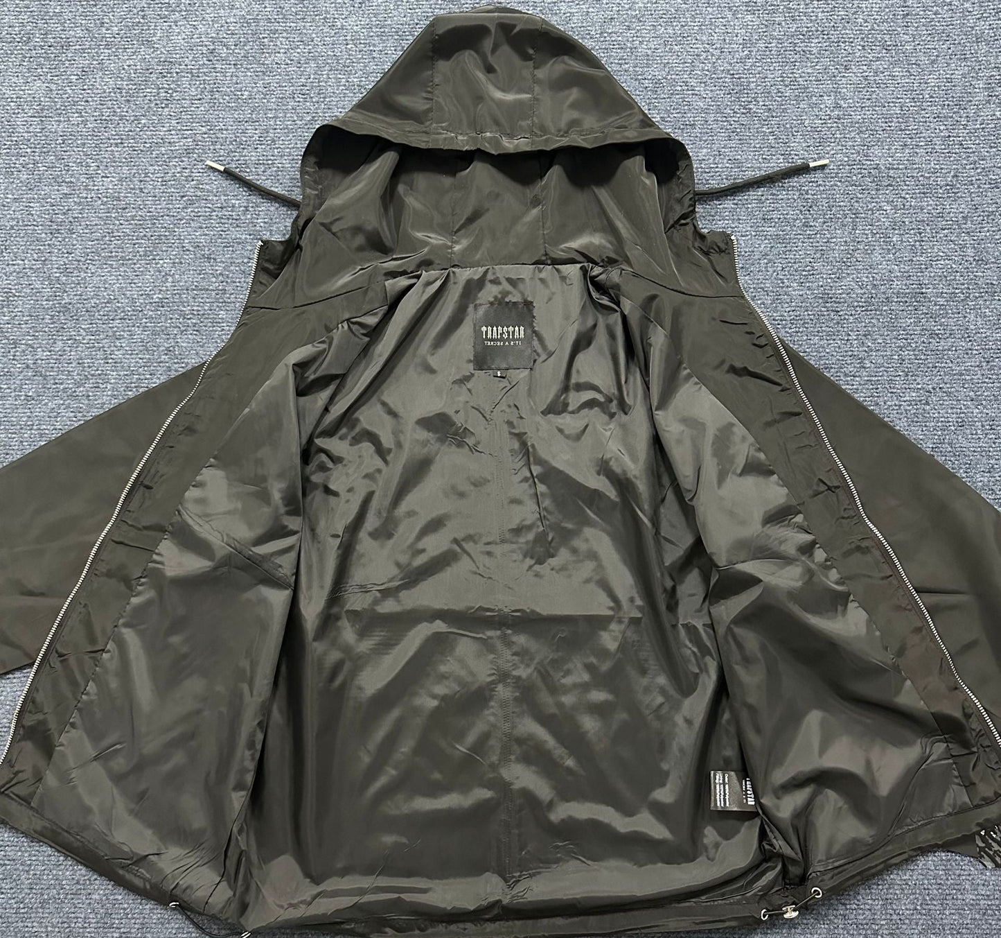 Trapstar's Men's Windbreaker Black